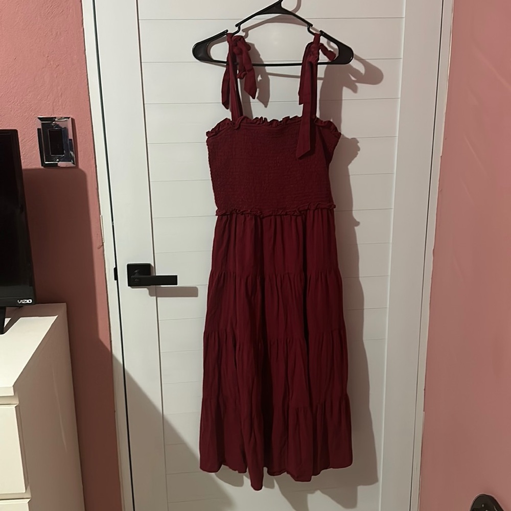 Burgundy MIDI dress with pockets